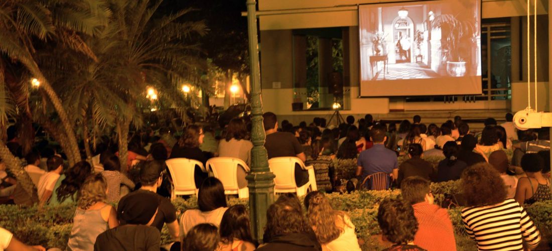Cinealmofada está de volta e transforma Praça Cívica em sala de cinema a céu aberto