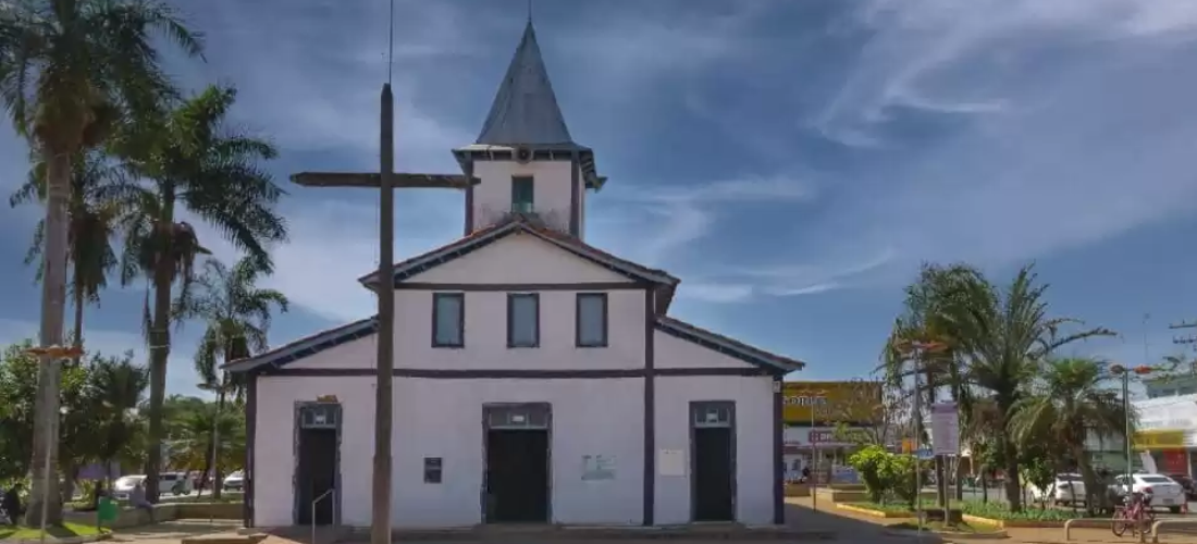 Uma nova vida para uma igreja antiga: reconstrução de um marco de 100 anos na Igreja Matriz de Aparecida de Goiânia